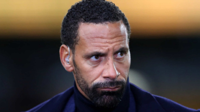 Rio Ferdinand scandalisé par le pénalty non sifflé pour le PSG Rio Ferdinand scandalisé par le pénalty non sifflé pour le PSG