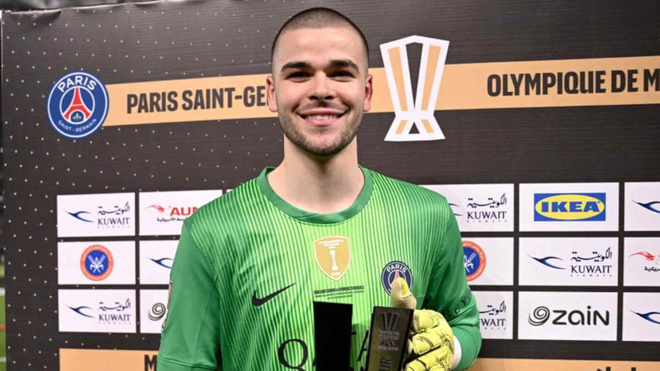 Lucas Chevalier (PSG) soutenu par un joueur du RC Lens : oui c'est possible ! Lucas Chevalier (PSG) soutenu par un joueur du RC Lens : oui c'est possible !