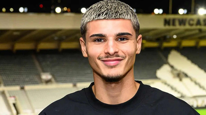 LOSC : parti pour 60 millions d'euros, Fernandez-Pardo déchante à Newcastle LOSC : parti pour 60 millions d'euros, Fernandez-Pardo déchante à Newcastle