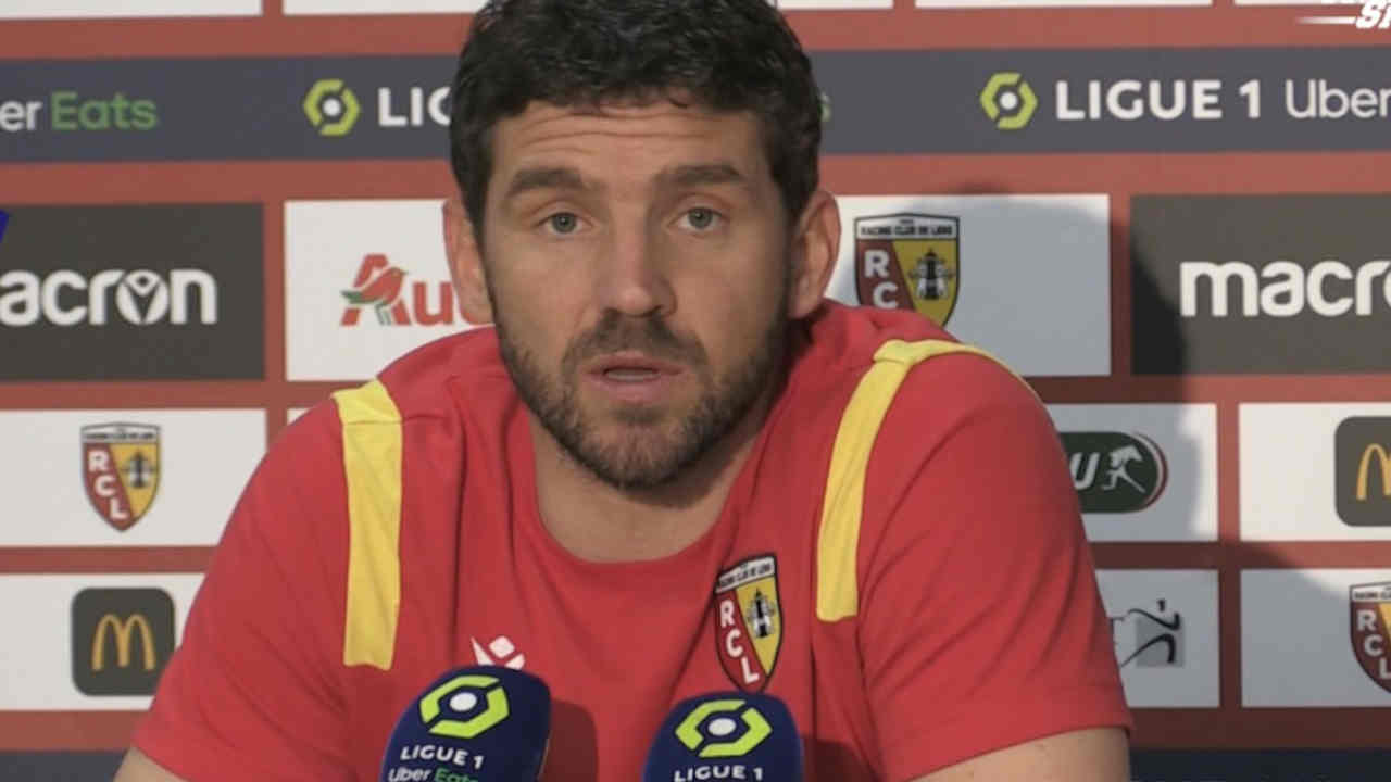 RC Lens : l'ombre de Florent Ghisolfi plane sur Jean-Louis Leca