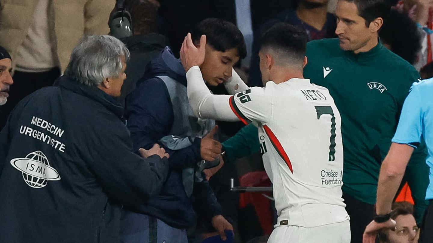 PSG - Chelsea : l’UEFA peut suspendre Pedro Neto après coup